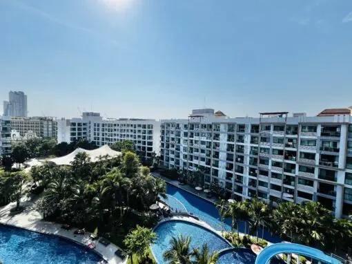 1 Bedroom Swimming Pool View. Dusit Grand Park 1