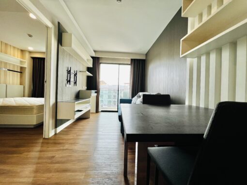 1 Bedroom Swimming Pool View. Dusit Grand Park 1 photo 11