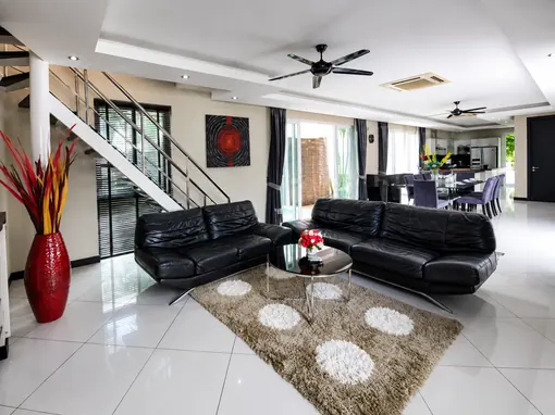 5 Bedroom Pool Villa for Sale in Jomtien photo 4