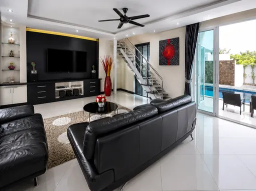 5 Bedroom Pool Villa for Sale in Jomtien photo 6