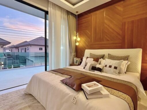 5 Bedroom Pool Villa Near The Beach photo 3