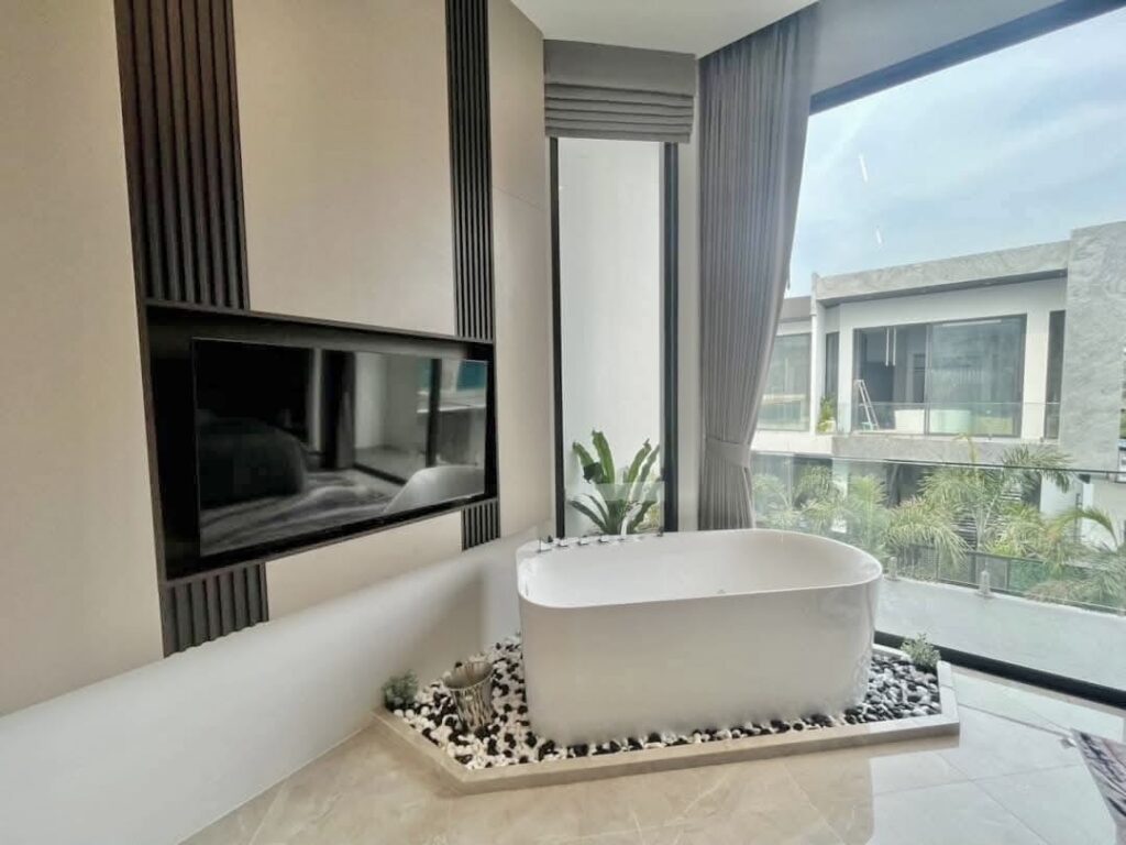 Luxury modern Style Pool villa for sale near Jomtien Beach