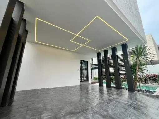 Luxury modern Style Pool villa for sale near Jomtien Beach photo 8