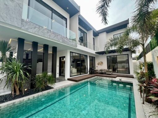 Luxury modern Style Pool villa for sale near Jomtien Beach photo 10