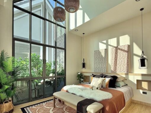 3 Bedroom Single-Story American Style Farmhouse For Sale photo 6