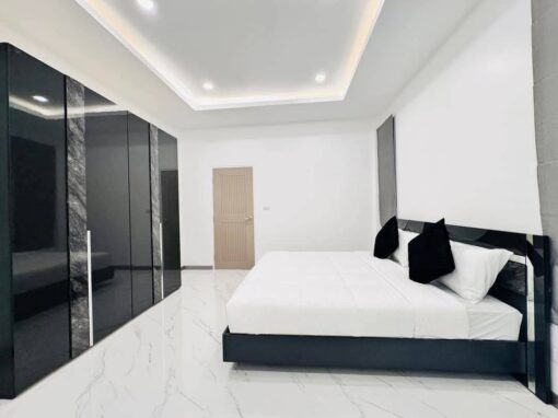Lovely Pool Villa near Jomtien Beach For Sale photo 5